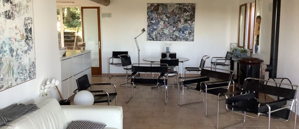 House 5 rooms of 120 m² in Rochefort-du-Gard (30650)