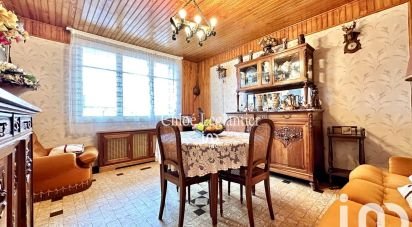 Traditional house 5 rooms of 130 m² in Pontault-Combault (77340)