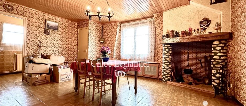 Traditional house 5 rooms of 130 m² in Pontault-Combault (77340)