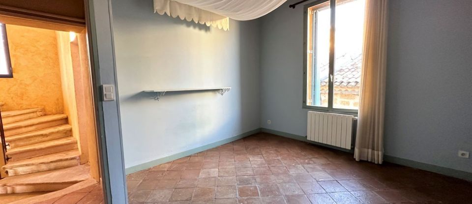 Village house 5 rooms of 148 m² in Saint-Quentin-la-Poterie (30700)