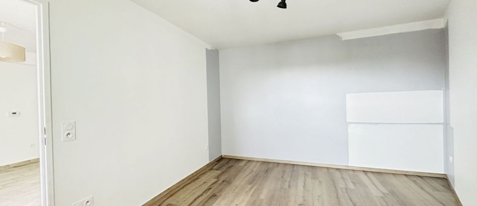 Apartment 2 rooms of 44 m² in Livry-Gargan (93190)