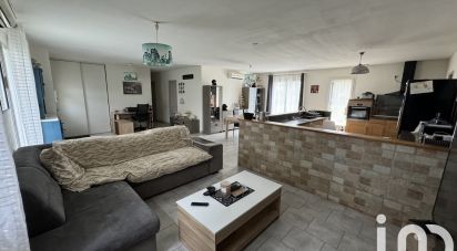 Maison traditionnelle 6 pièces de 118 m² à Lurcy-Lévis (03320)