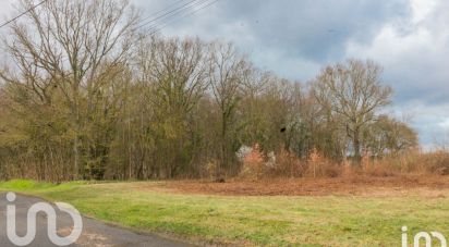 Land of 7,900 m² in Varennes-Changy (45290)