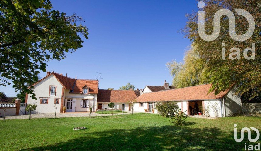 House 5 rooms of 151 m² in Varennes-Changy (45290)