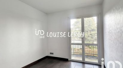 Apartment 3 rooms of 72 m² in Dourdan (91410)