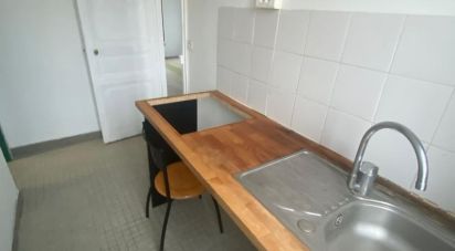 Apartment 3 rooms of 42 m² in Choisy-le-Roi (94600)
