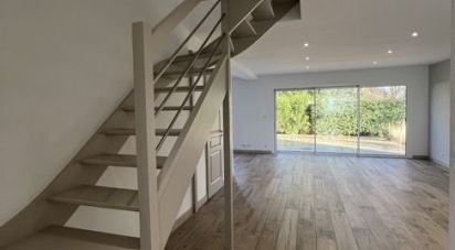 House 6 rooms of 123 m² in Bruges (33520)