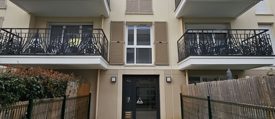 Apartment 4 rooms of 83 m² in Pontault-Combault (77340)