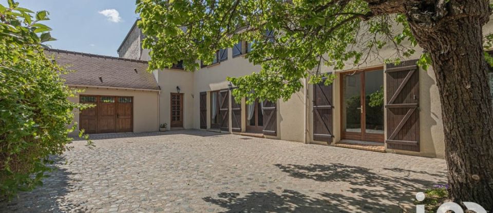 Longere 6 rooms of 162 m² in Mantes-la-Jolie (78200)