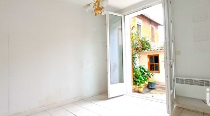Appartement 3 pièces de 50 m² à Toulon (83100)