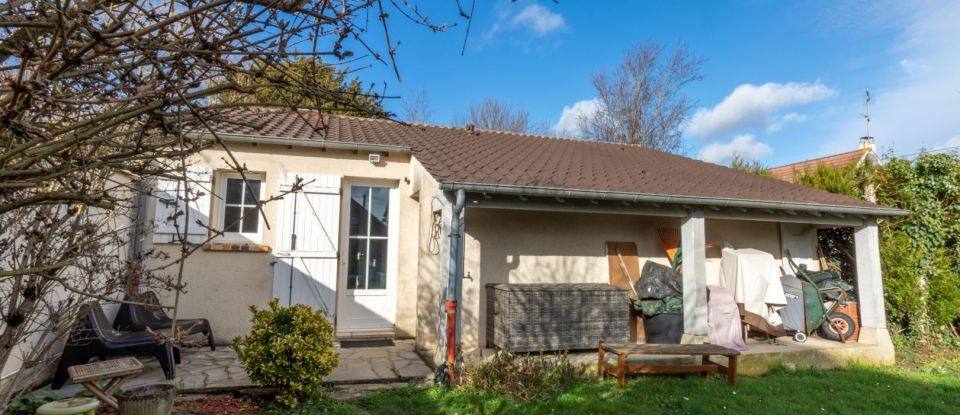 House 6 rooms of 128 m² in Montigny-sur-Loing (77690)