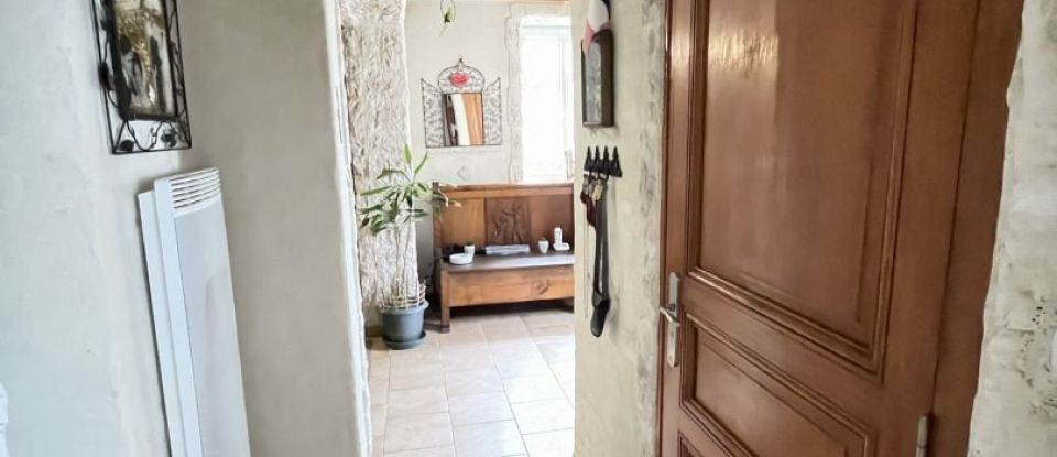 House 5 rooms of 154 m² in FONTENILLE ST MARTIN D'ENTRAIGUES (79110)