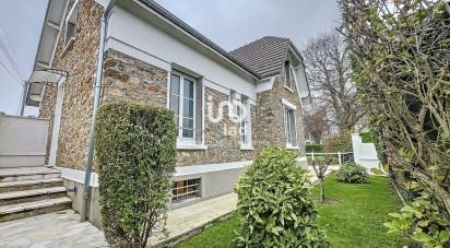 Maison 6 pièces de 130 m² à Verneuil-l'Étang (77390)