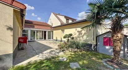 House 6 rooms of 127 m² in Le Blanc-Mesnil (93150)