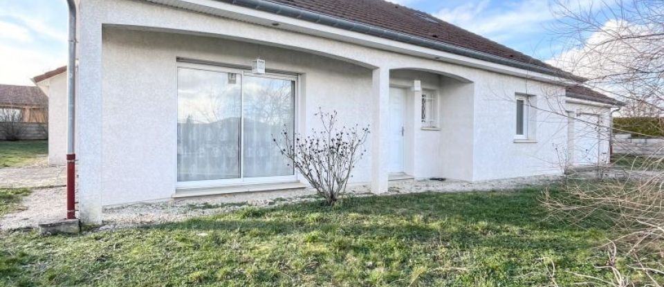 House 7 rooms of 196 m² in Nogent (52800)