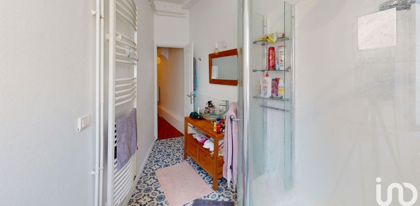 Apartment 2 rooms of 73 m² in Pau (64000)