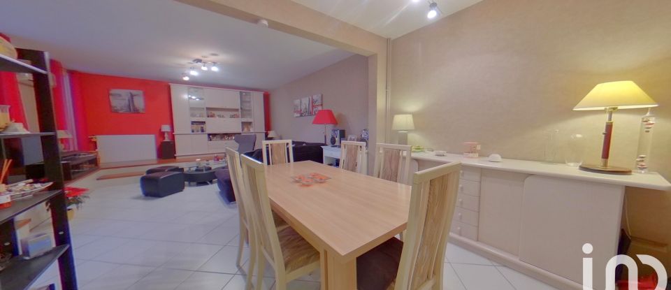 Apartment 4 rooms of 85 m² in Savigny-le-Temple (77176)