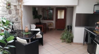 House 4 rooms of 106 m² in Tarascon (13150)