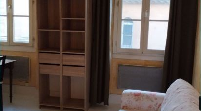 Apartment 3 rooms of 43 m² in Pernes-les-Fontaines (84210)