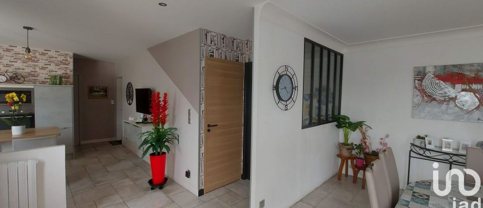 House 5 rooms of 127 m² in - (85340)