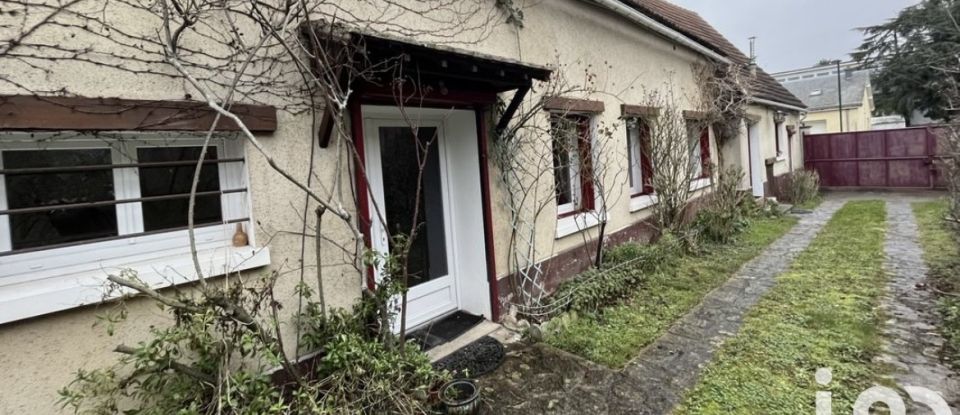House 6 rooms of 200 m² in Mainvilliers (28300)