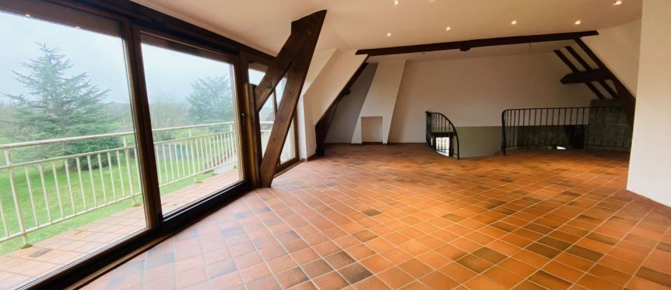Maison 6 pièces de 208 m² à Savigny-sur-Aisne (08400)