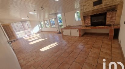 Traditional house 5 rooms of 250 m² in Cissac-Médoc (33250)