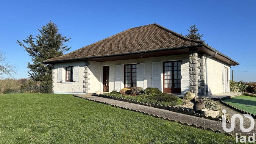 Maison traditionnelle 4 pièces de 106 m² à Fénery (79450)