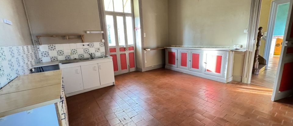 House 6 rooms of 170 m² in Cercy-la-Tour (58340)