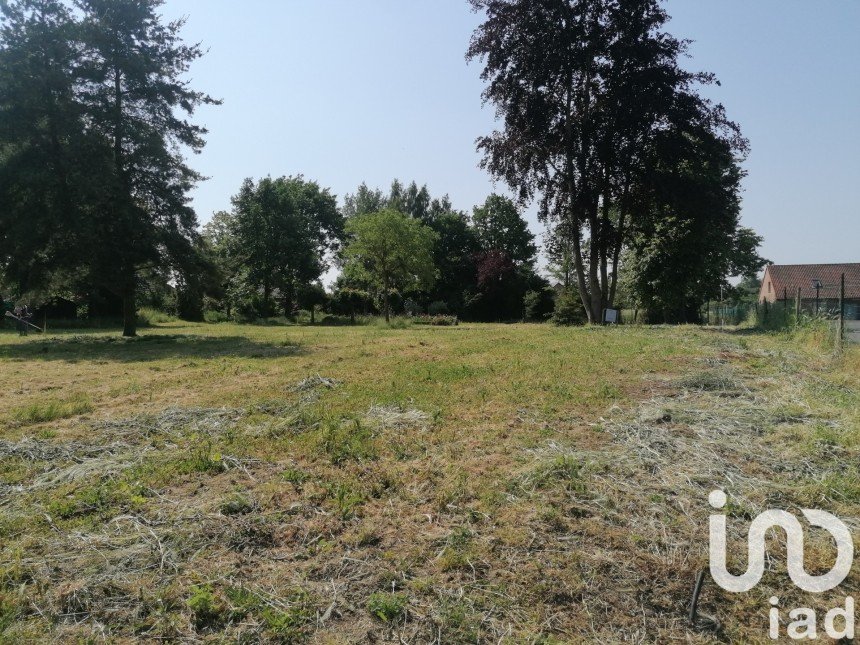 Land of 704 m² in Saultain (59990)