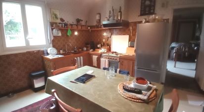 House 7 rooms of 157 m² in Rosporden (29140)