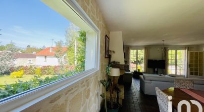 House 6 rooms of 160 m² in Rambouillet (78120)