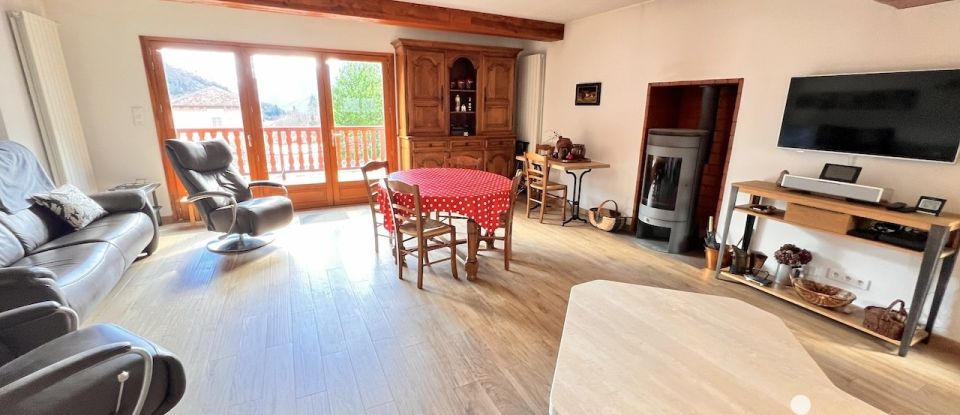 Cottage 5 rooms of 125 m² in Saint-Martin-Vésubie (06450)