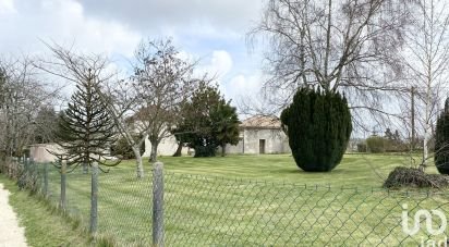 House 4 rooms of 128 m² in Tugéras-Saint-Maurice (17130)