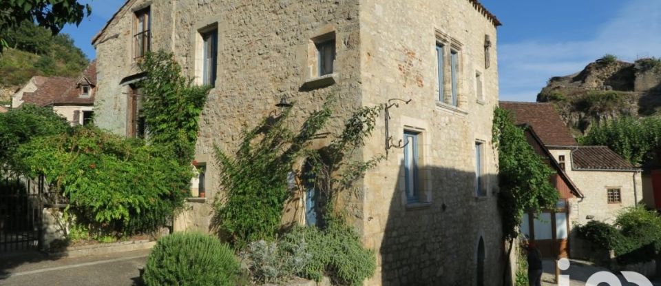 Maison de village 3 pièces de 90 m² à Saint-Cirq-Lapopie (46330)