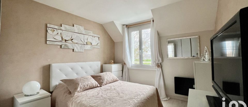 House 6 rooms of 133 m² in Marolles-en-Brie (94440)