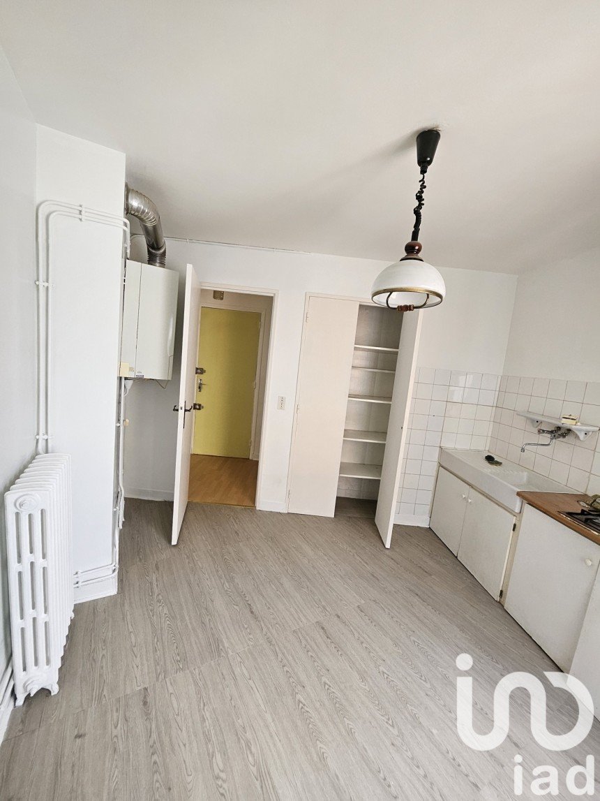 Appartement 1 pièce de 33 m² à Pau (64000)