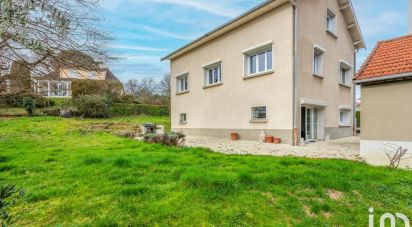 House 9 rooms of 238 m² in Francheville (69340)