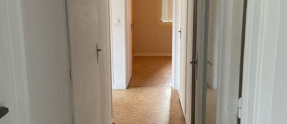Apartment 4 rooms of 83 m² in Troyes (10000)
