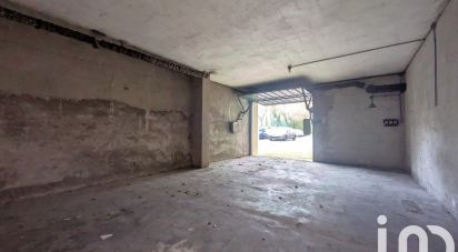 Parking/garage/box de 83 m² à Gardanne (13120)