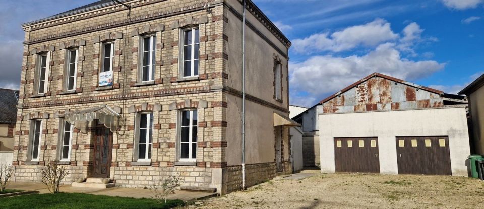 House 6 rooms of 148 m² in Dierrey-Saint-Pierre (10190)