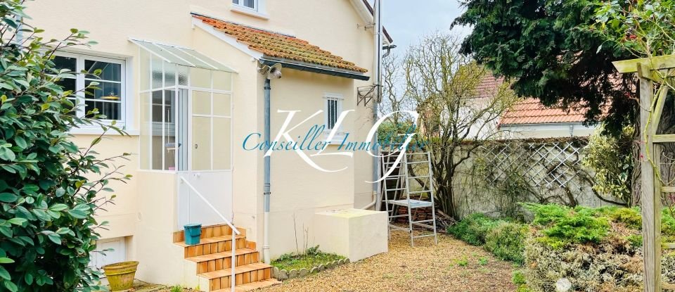 House 6 rooms of 110 m² in Chartres (28000)