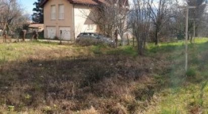 Land of 635 m² in Claix (38640)