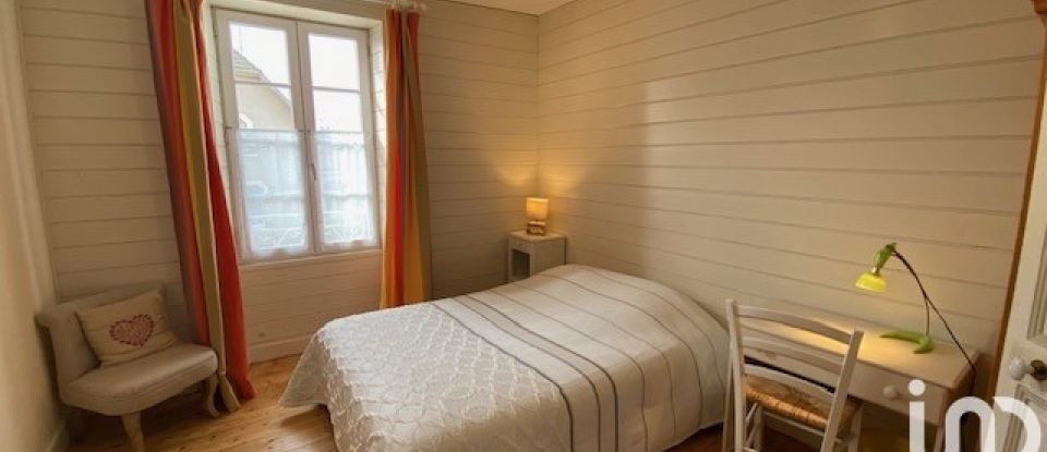 Maison 7 pièces de 160 m² à Luçon (85400)