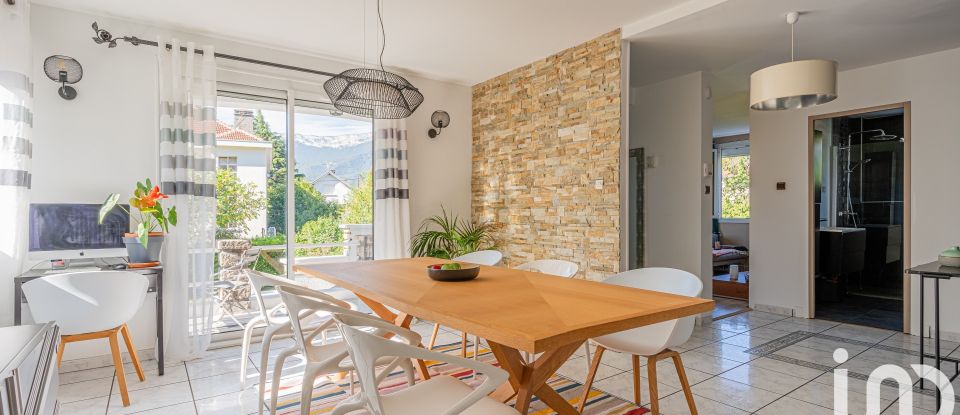 Maison traditionnelle 5 pièces de 148 m² à Grenoble (38100)