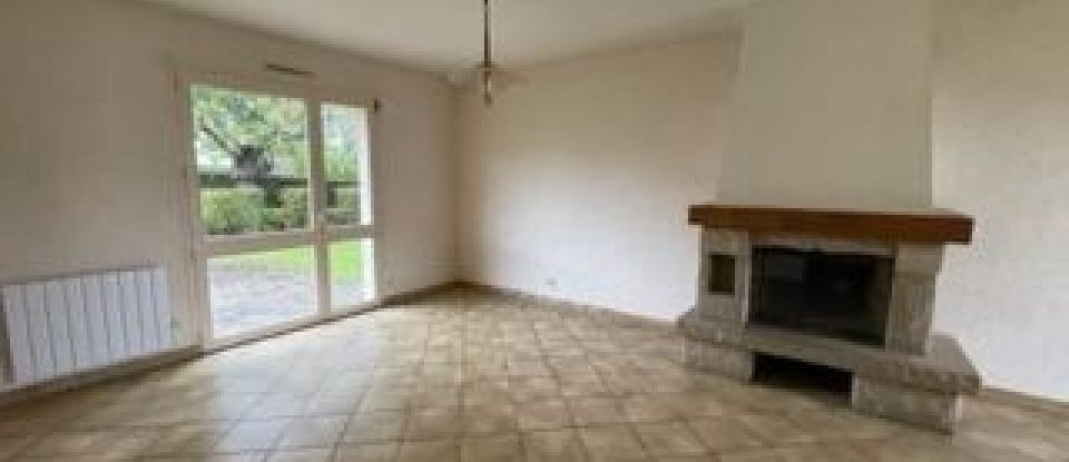 House 7 rooms of 90 m² in Châteaulin (29150)