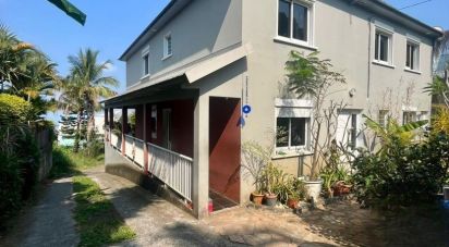 House 7 rooms of 220 m² in Le Tampon (97430)