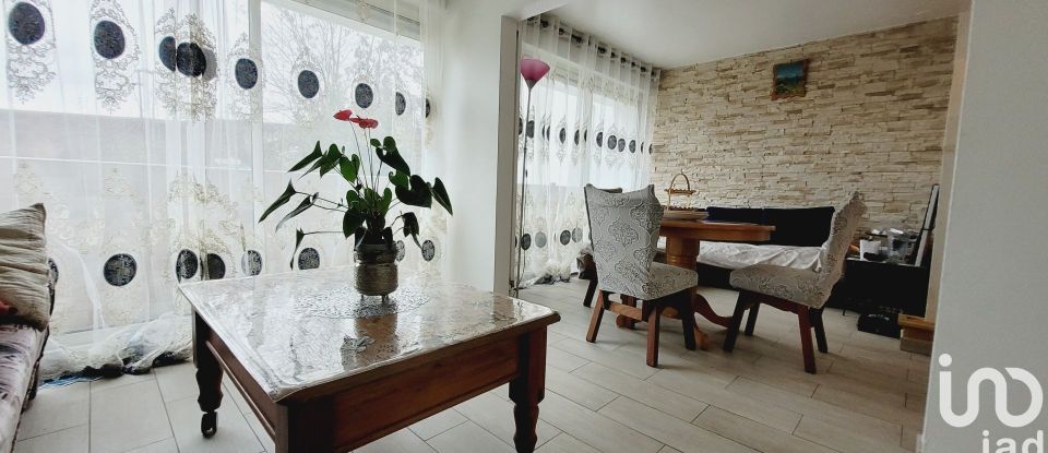 House 6 rooms of 118 m² in Louvres (95380)