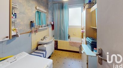Apartment 3 rooms of 55 m² in Pau (64000)