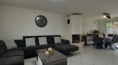 House 6 rooms of 143 m² in Linas (91310)